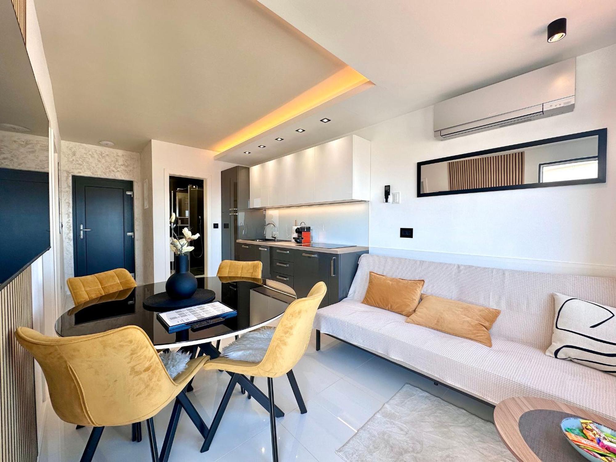 Apartments Sinisa - Đảo Krk Ngoại thất bức ảnh